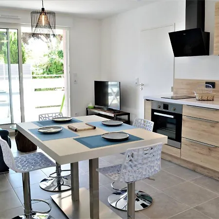Neuf Avec Clim A 2 Pas De La Plage - 4 Couchages, Garage Inclus - Fr-1-226b-85 شقة